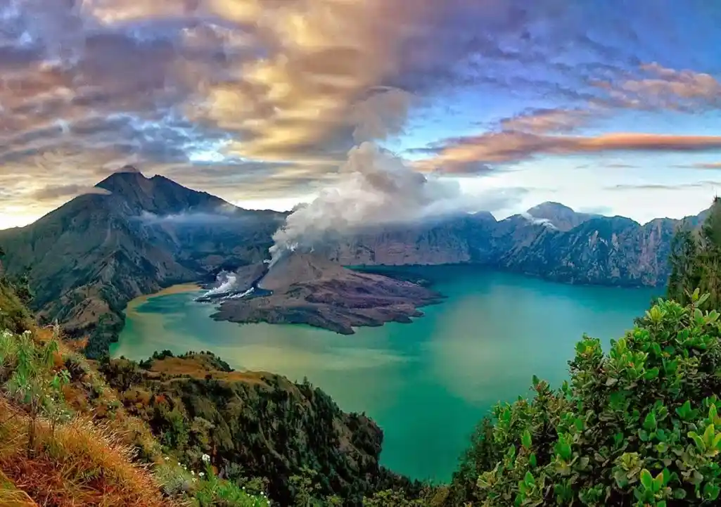 Danau Terindah di Asia yang Wajib Masuk Bucket List Wisata
