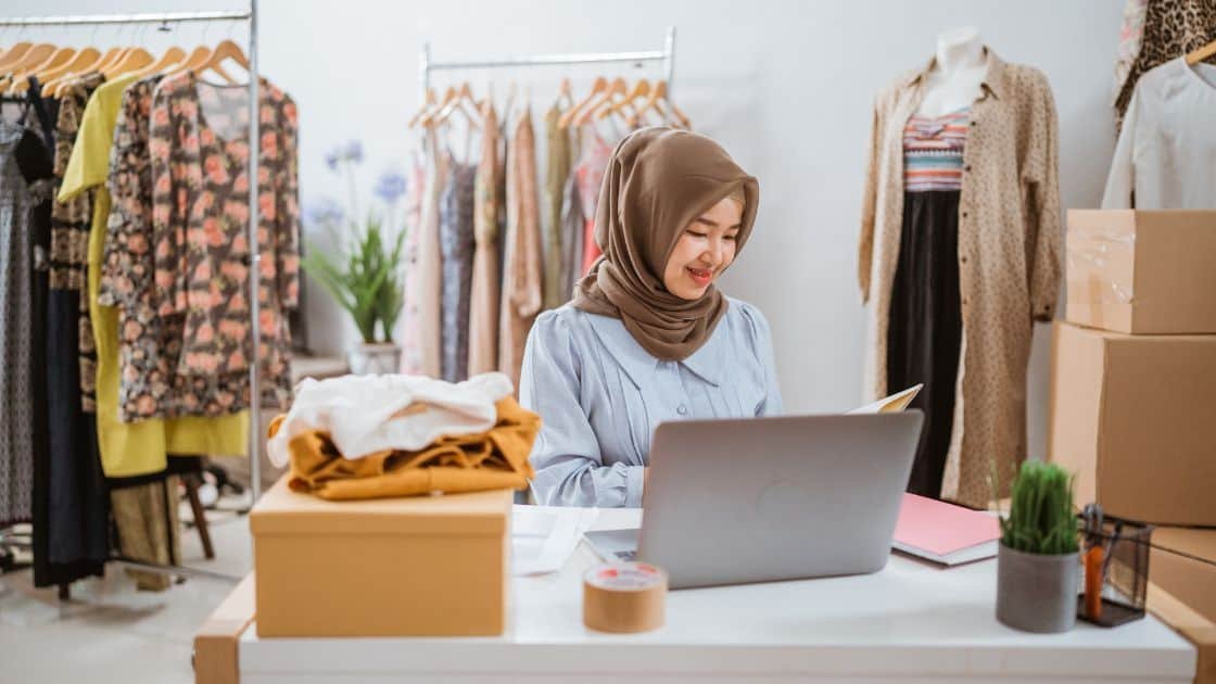 Tren Bisnis Fashion Makin Panas, Brand Lokal Berebut Perhatian Pembeli