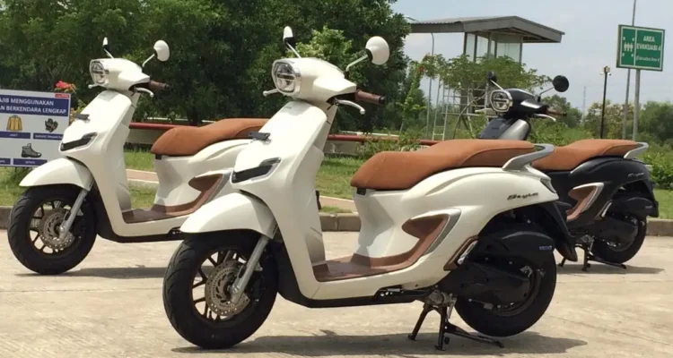 Honda Stylo 160, Skutik Retro Modern yang Membawa Gaya Kota Lebih Berkelas